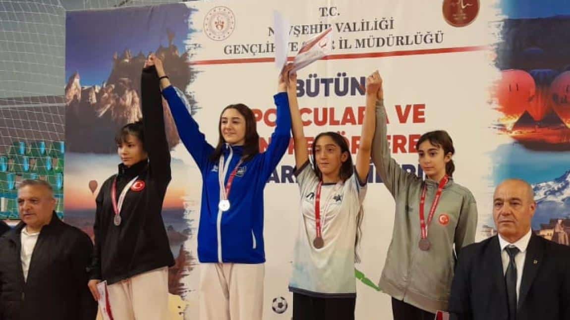 İrem İŞEL Okul Sporları Taekwondo Yıldızlar Türkiye Şampiyonasında Türkiye 3.sü Oldu